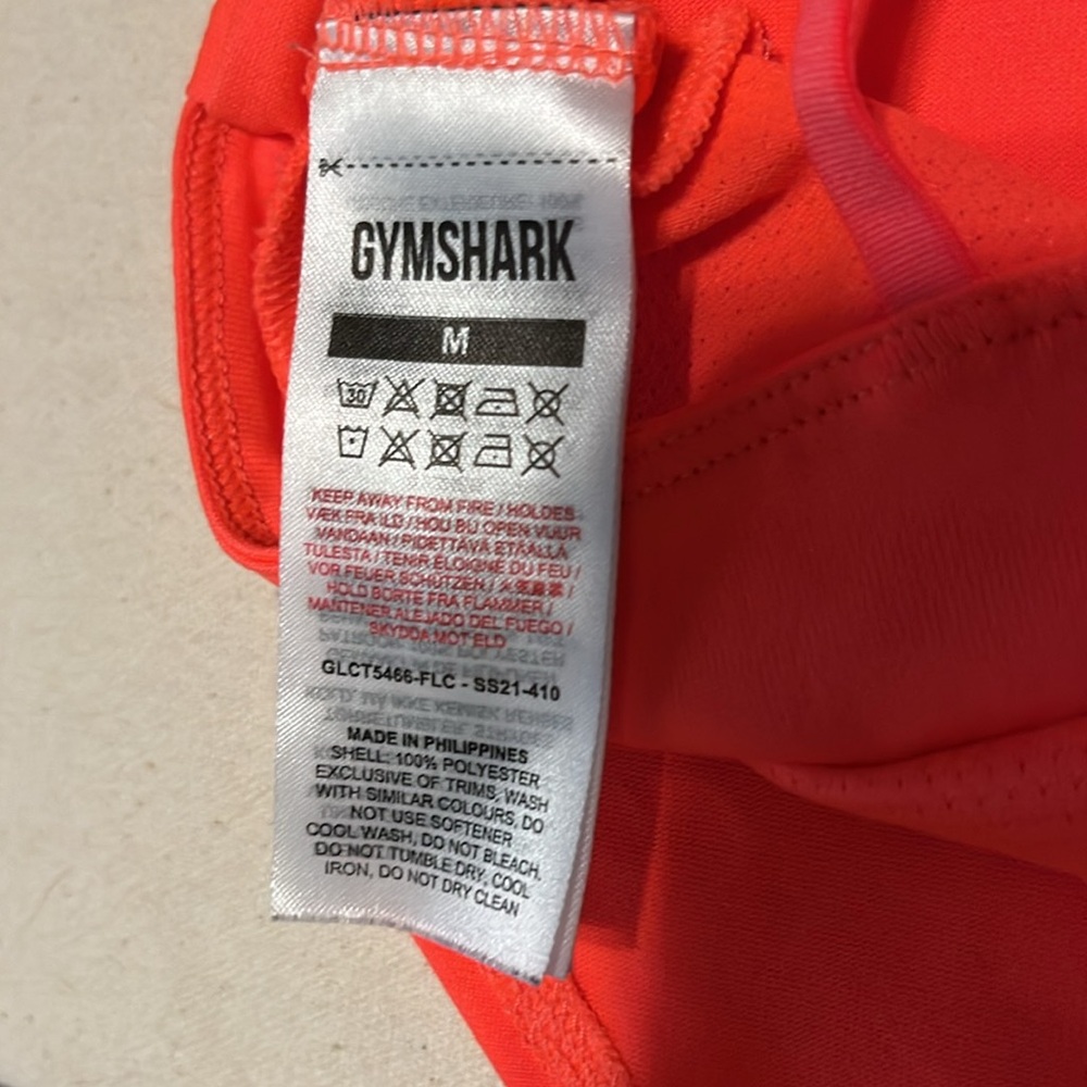 EUC Gymshark M crop - Picture 3 of 3